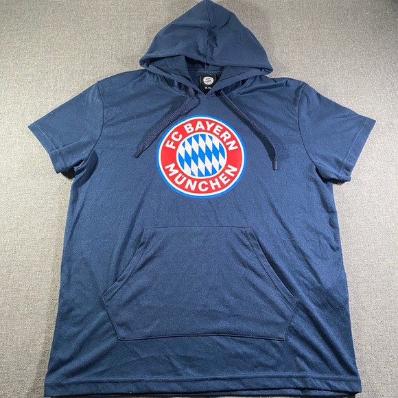FC Bayern Munchen Mens XL Short Sleeve Pullover Hoodie Soccer Jersey - Picture 1 of 8
